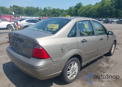 2005 Ford Focus Zx4 z USA, uszkodzony, nr VIN 1FAFP34N75W185820